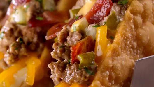 Bacon Cheeseburger Wonton Tacos