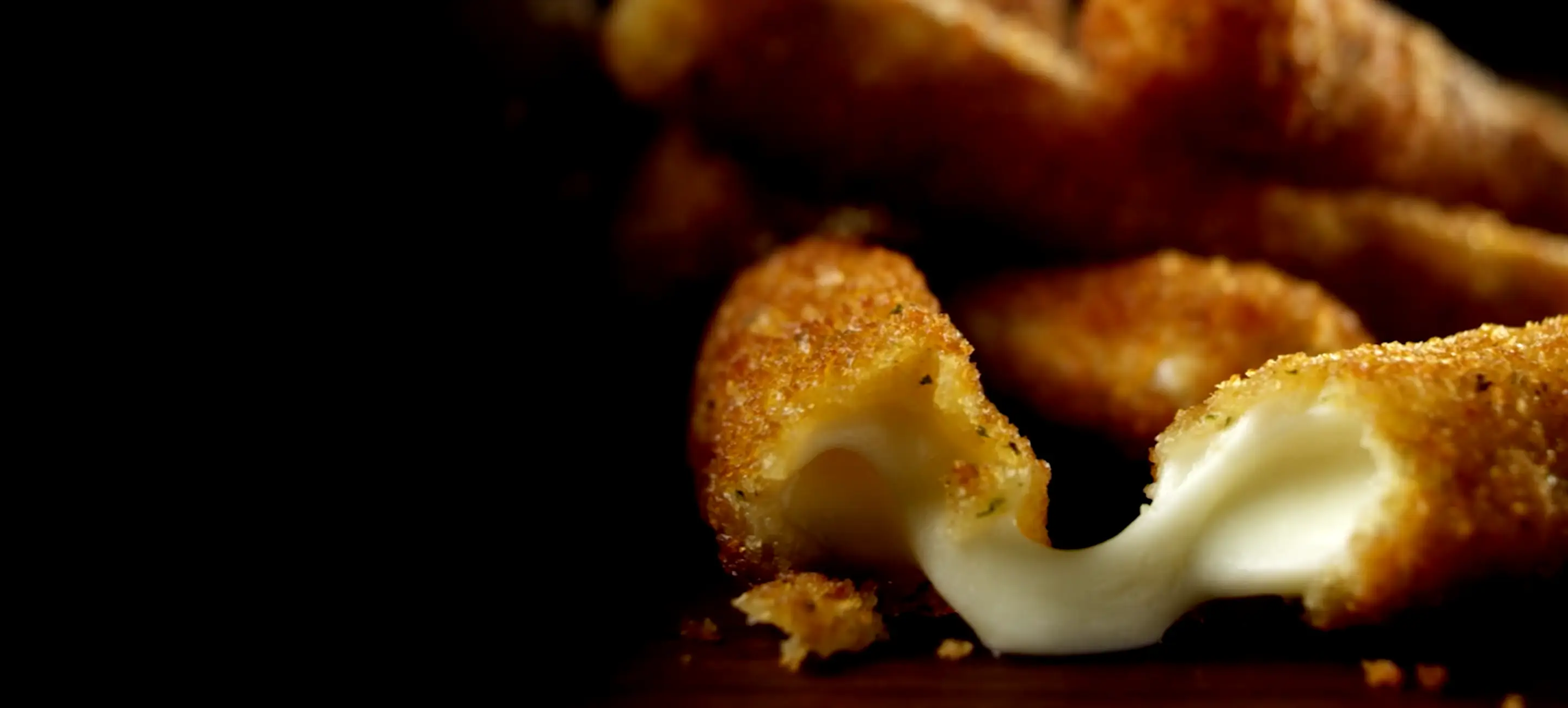 Image of Applebee's Appetizer Deal - Order 50¢ Mozzarella Sticks Near You